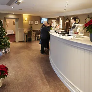 Leopold Eu Hotell